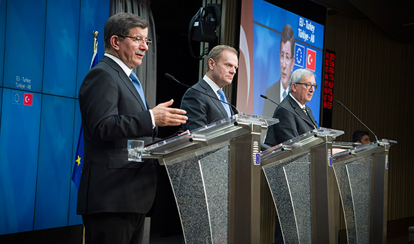 Ahmet Davutoglu, Prime Minister of Turkey; Donald Tusk, President of the European Council, and Jean-Claude Juncker, President of the European Commission, at the EU-Turkey summit on 7 March 2016. Photo: European Union