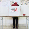 Votante en un colegio electoral el pasado 6 de mayo. Foto: Congress of local and regional authorities (CC BY-ND 2.0)