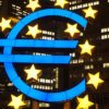 El símbolo del euro frente al Banco Central Europeo en Frankfurt. Foto: Bruno Neurath-Wilson @brunonw