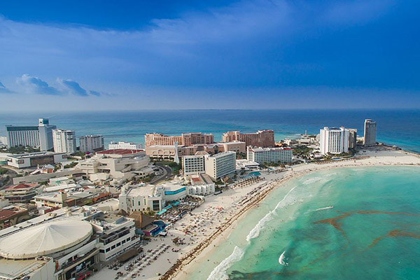 Fotografía aérea de Cancún. Foto: Dronepicr (trabajo propio) (Wikimedia Commons / CC BY 3.0)