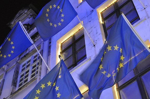 EU flags. Photo: Global Panorama (CC BY-SA 2.0).