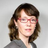 Lara Lázaro Touza. Investigadora principal del Real Instituto Elcano y profesora en el Centro de Enseñanza Superior Cardenal Cisneros (adscrito a la UCM).