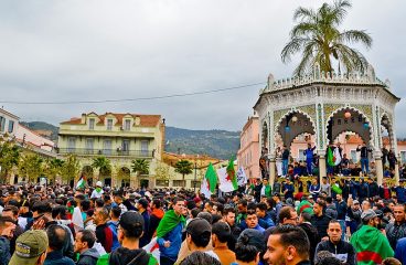 Movilización ciudadana contra la presentación de la candidatura de Abdelaziz Buteflika para un quinto mandato en Argelia. Foto: Fethi Hamlati (Wikimedia Commons / CC BY-SA 4.0).