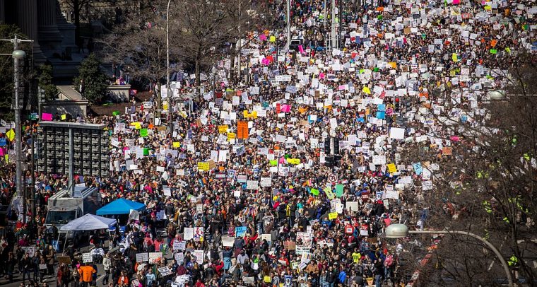 March for Our Lives en Washington D.C (24/3/2018). Foto: Phil Roeder from Des Moines, IA, USA (Wikimedia Commons / CC BY 2.0). Blog Elcano