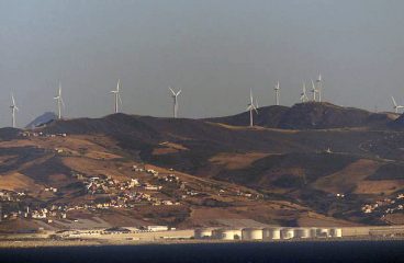 Aerogeneradores en Marruecos. Foto: Benjamín Núñez González / Wikimedia Commons (CC BY-SA 4.0). Blog Elcano