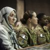 (Encuentro de mujeres con el ejército del aire afgano y las fuerzas internacionales con motivo del Día Internacional de la Mujer, Kabul, 2013. Foto: US DoD / Flickr)