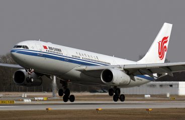 An Air China plane takes off at Munich Airport. Photo: Curimedia / Flickr