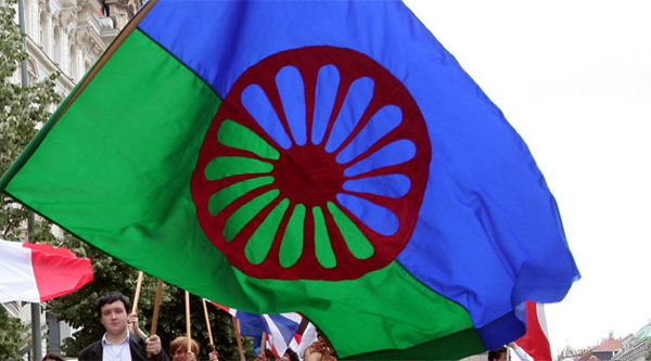 Bandera del Pueblo Romá. Foto: Baxtalo's Blog. Blog Elcano