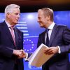 Donald Tusk recibe el borrador del acuerdo sobre el Brexit de manos de Michel Barnier (15/11/2018)Donald Tusk recibe el borrador del acuerdo sobre el Brexit de manos de Michel Barnier (15/11/2018). Foto: ©European Union. Blog Elcano