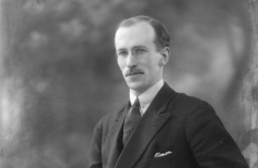Sir Basil Henry Liddell Hart en 1927. Foto: Bassano Ltd (Wikimedia Commons / Dominio público). Blog Elcano
