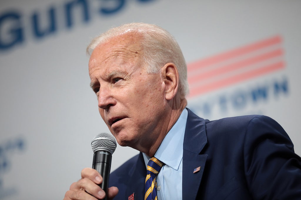 Joe Biden conversa con los asistentes del Presidential Gun Sense Forum en Des Moines, Iowa (2019). Foto: Gage Skidmore (CC BY-SA 2.0). Blog Elcano