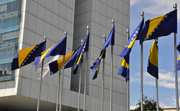 Banderas de Bosnia. Anosmia, Flickr - Blog Elcano