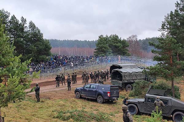 Situación en la frontera entre Polonia y Bielorrusia. Foto: Kancelaria Premiera, 16 Dywizja Zmechanizowana (CC BY-NC-ND 2.0)