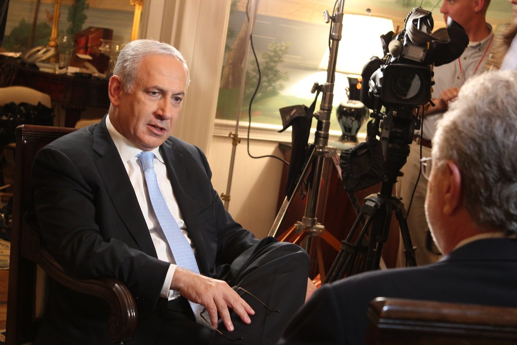 Nueva llamada a las urnas en Israel: Netanyahu a la desesperada. El primer ministro de Israel, Benjamin Nentanyahu, durante una entrevista con la CNN en 2011. Foto: IsraelinUSA (CC BY 2.0). Blog Elcano