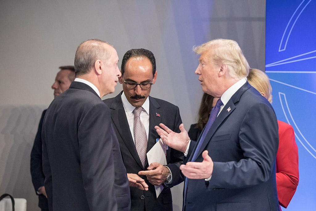 Recep Tayyip Erdoğan (presidente de Turquía) y Donald Trump (presidente de EEUU) durante una cena de trabajo en la cumbre de la OTAN (2018). Foto: NATO North Atlantic Treaty Organization (CC BY-NC-ND 2.0). Blog Elcano