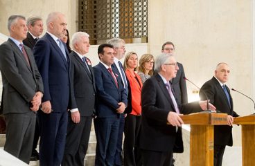 ¿Es posible la partición de Kosovo? Rueda de prensa de la visita de miembros de las instituciones europeas en Bulgaria. Al frente: Jean-Claude Juncker (presidente de la Comisión Europea), y Boyko Borissov (primer ministro de Bulgaria). Foto: © European Union , 2018 / Fuente: EC - Audiovisual Service. Blog Elcano