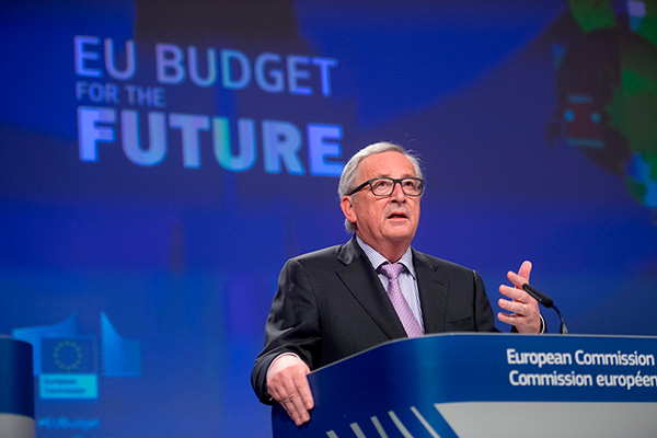 Jean-Claude Juncker, presidente de la Comisión Europea, presenta las propuestas de la Comisión para el nuevo presupuesto de la UE el 2 de mayo en Bruselas. Foto: Etienne Ansotte / © European Union, 2018