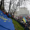 Holding an EU flag. Kiev protests 2013. Elcano Blog