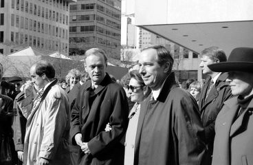 Jean Chrétien (primer ministro de Canadá, 1993-2003) y Daniel Johnson (jefe del Partido Liberal de Quebec hasta 1998 y principal portavoz de la campaña del "no") en la manifestación Love-in (27/10/1995). Foto: André Querry (CC BY-NC-ND 2.0). Blog Elcano