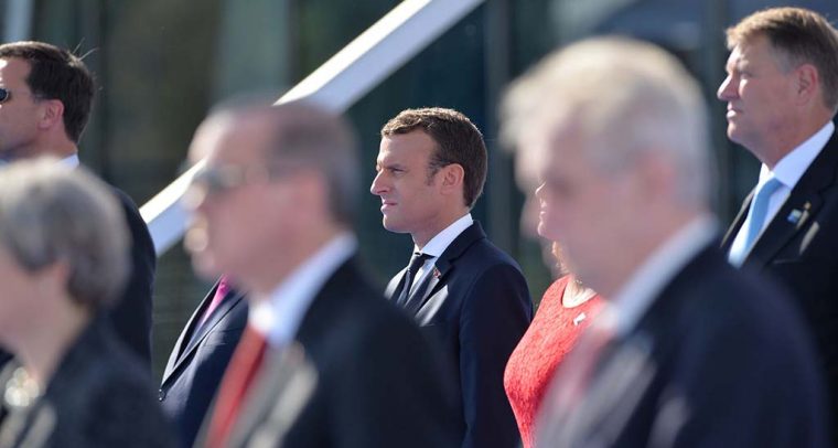 El presidente Macron y la “muerte cerebral” de la OTAN. Emmanuel Macron, presidente de Francia, en la reunión de jefes de Estado y de gobierno de la OTAN en Bruselas (2017). Foto: NATO North Atlantic Treaty Organization (CC BY-NC-ND 2.0)