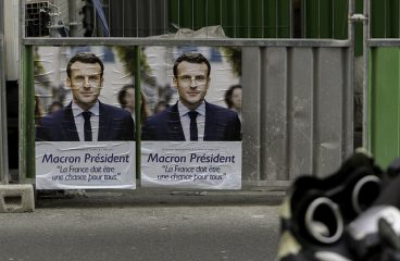 Emmanuel Macron campaign poster. Photo: Lorie Shaull / Flickr (CC BY-SA 2.0). Elcano Blog