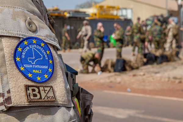 Detalle del emblema de la misión EUTM Malí. Foto: EUTM Mali