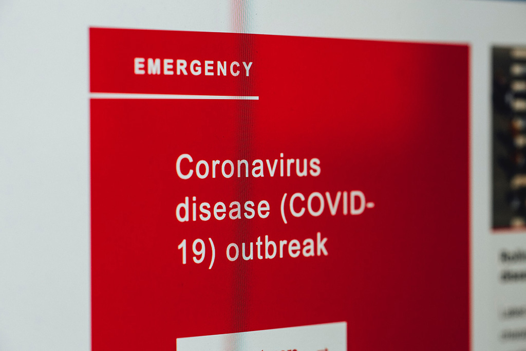 Mensaje de advertencia por el brote de la pandemia del coronavirus (COVID-19). Foto: Markus Spiske @markusspiske
