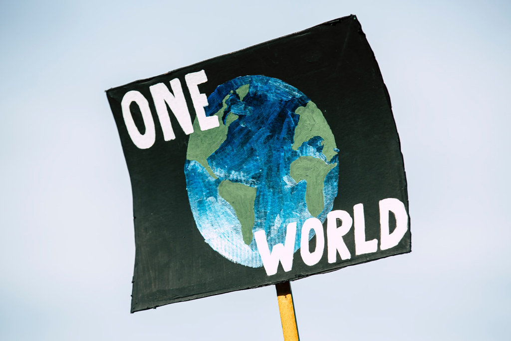Nuevos bienes y males públicos globales. Protesta mundial por el cambio climático - No Planet B. Foto: Markus Spiske (@markusspiske). Blog Elcano