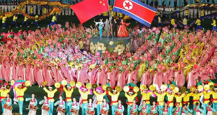 Celebración de las relaciones entre China y Corea del Norte durante el Festival Arirang de 2012 en Pyongyang. Foto: Roman Harak (Wikimedia Commons / CC BY-SA 2.0). Blog Elcano