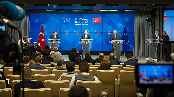 Ahmet Davutoglu, former Prime Minister of Turkey; Donald Tusk and Jean-Claude Juncker at the EU-Turkey summit press conference on 7 March 2016. Photo: European Union