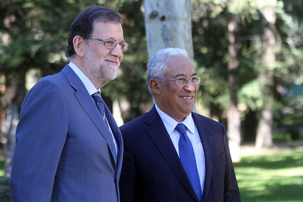 Mariano Rajoy y António Costa en los jardines del Palacio de la Moncloa el pasado 14 de noviembre. Foto: La Moncloa (CC BY-NC-ND 2.0)