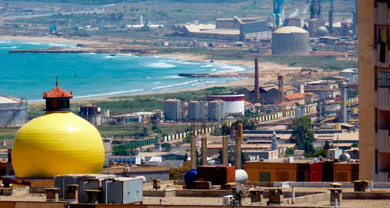 Argelia no es Venezuela. Refinería de Sonatrach en Arzew (Argelia). Foto: Maya-Anaïs Yataghène (CC BY 2.0).
