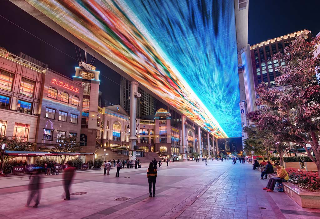 Asia's longest LED screen, The Place, in Beijing, China. Photo: Trey Ratcliff (CC BY-NC-SA 2.0)