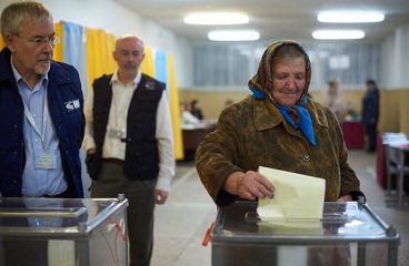 Elecciones locales en Ucrania (25/10/2015). Foto: Sandro Weltin/Council of Europe. Licencia Creative Commons Reconocimiento-SinObraDerivada. Blog Elcano