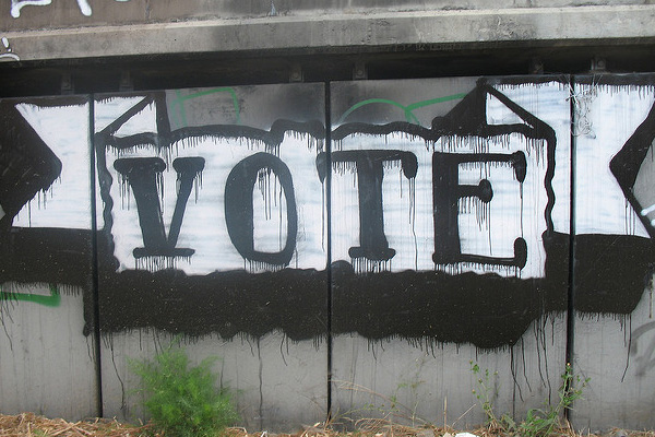 Escenarios electorales: entre grises y negros. Foto: H2Woah! / Flickr (CC BY-NC-ND 2.0). Blog Elcano