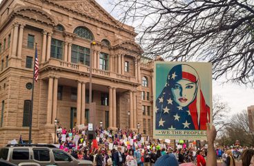 Women’s March –la Marcha de la Mujeres convocada en enero de 2017 en defensa de los derechos de las mujeres y la igualdad de género, entre otros objetivos– en Downtown Fort Worth (Texas). Foto: Josh Christopherson (CC BY-NC 2.0). Blog Elcano