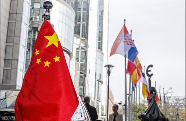Bandera de China en el Parlamento Europeo. Foto: © European Union 2014 - European Parliament. Licencia Creative Commons Reconocimiento-NoComercial-SinDerivados. Blog Elcano