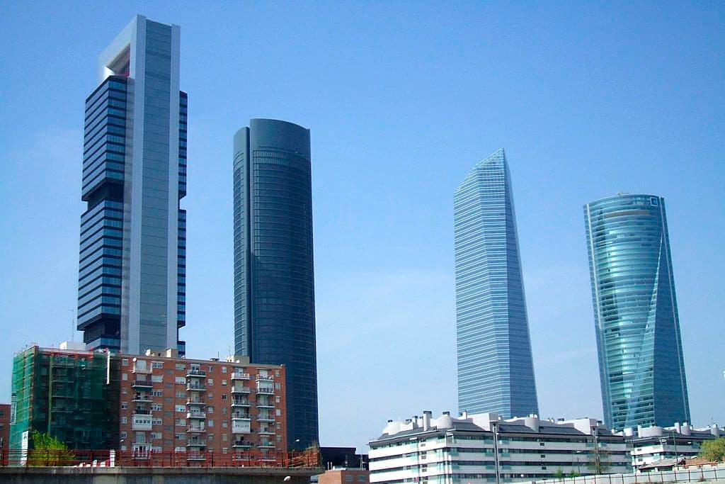 Madrid - The Four Towers from Chamartín station (2011). Photo: Zarateman (Wikimedia Commons / CC0). Elcano Blog