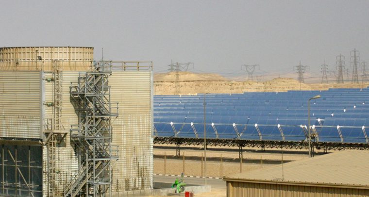 Full decarbonisation is coming. Kuraymat power plant in Egypt. Photo: Green Prophet (CC BY 2.0). Elcano Blog
