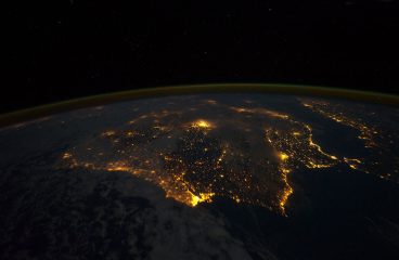 Iberian Peninsula (Spain and Portugal) at night (NASA, International Space Station, 12/04/11). Photo: NASA's Marshall Space Flight Center (CC BY-NC 2.0). Elcano Blog