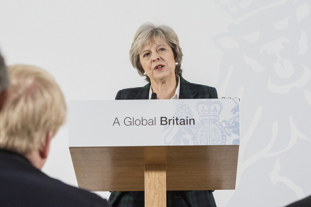 May y el Brexit: puño de seda con guante de hierro. Theresa May ayer mientras ofrecía su discurso sobre los planes del Brexit.