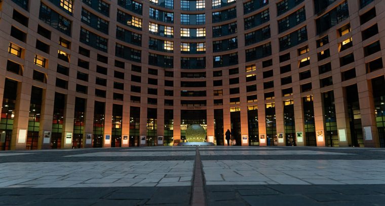 Europe’s choice: what lies ahead? Morning twilight at the European Parliament. Photo: © European Union 2018 - European Parliament (CC BY-NC-ND 4.0).