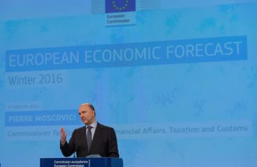 Spain’s failure yet again to meet budget deficit target. Commissioner Pierre Moscovici at the press conference on the Winter 2016 Economic Forecast (4/2/2016). Photo: Georges Boulougouris. Source: EC - Audiovisual Service / © European Union, 2016. Elcano Blog