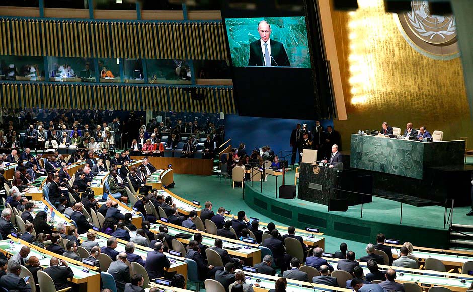 Vladimir Putin en la ONU: la vuelta del hijo pródigo. Vladimir Putin ante la 70ª Asamblea General de la ONU.
