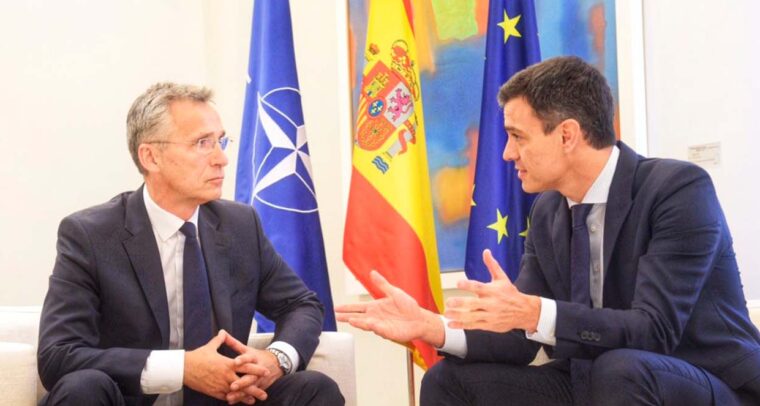 El Secretario General de la OTAN, Jens Stoltenberg, se reúne con el Presidente del Gobierno de España, Pedro Sánchez. Foto: NATO North Atlantic Treaty Organization (CC BY-NC-ND 2.0)