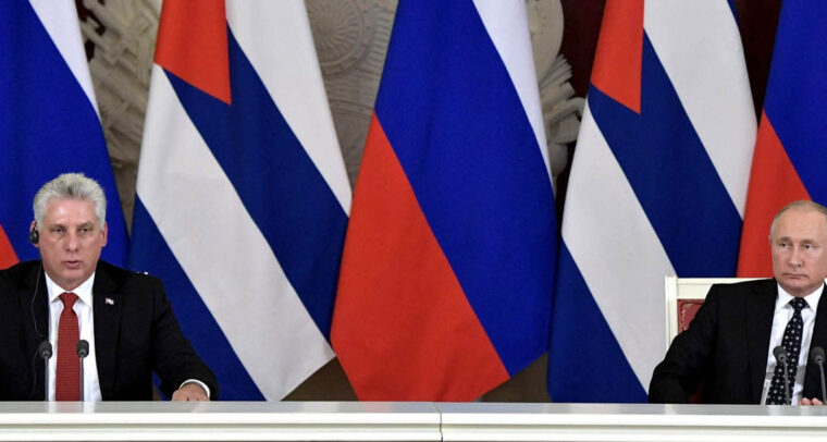 Rueda de prensa de Miguel Díaz-Canel (presidente de Cuba) y Vladimir Putin (presidente de Rusia) tras las Russian-Cuban Talks de 2018. Foto: Kremlin.ru (CC BY 4.0).