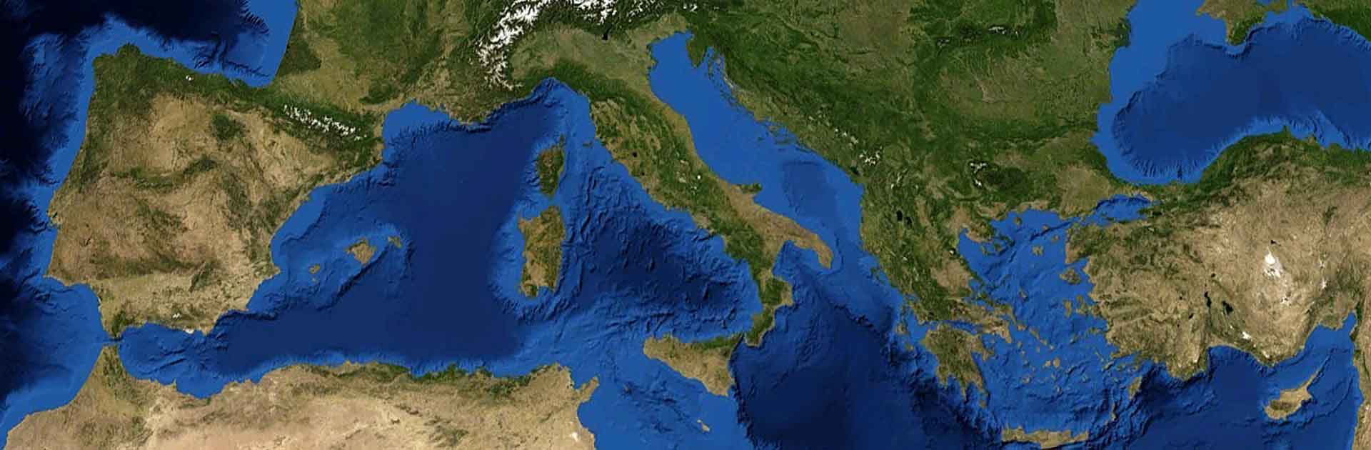 Satellite caption of the Mediterranean Sea. Source: Screenshot from NASA World Wind (retouched). Photo: Eric Gaba (Sting) (Public domain / via Wikimedia Commons).
