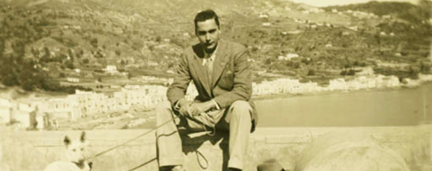 Curzio Malaparte durante su exilio en Lipari (Italia)