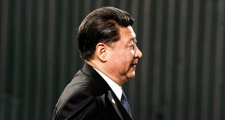 Partido Comunista de China. Xi Jinping a su llegada a la COP21 en París (2015)