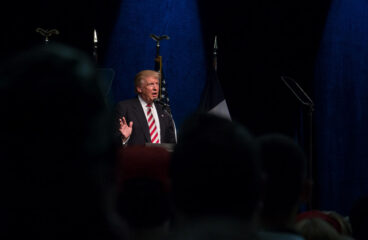 Especial Elecciones en EEUU 2016-2017. Donald Trump durante un discurso en Clive, Iowa (EEUU) en 2016. Foto: John Pemble (CC BY-ND)
